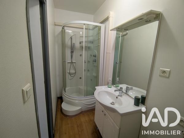 Immeuble à vendre 390 m² Sedan