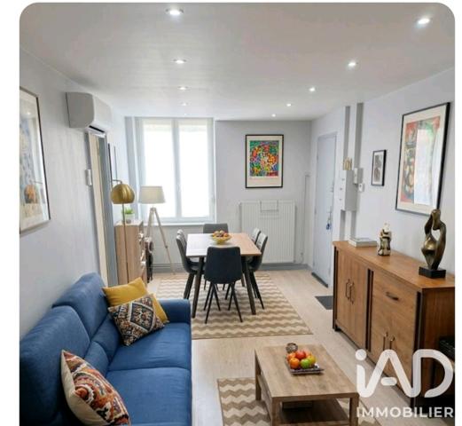 Immeuble à vendre 390 m² Sedan