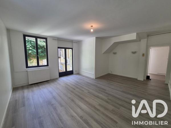 Immeuble à vendre 390 m² Sedan