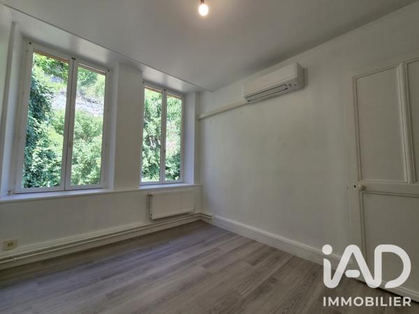 Immeuble à vendre 390 m² Sedan