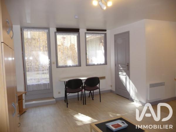 Immeuble à vendre 390 m² Sedan