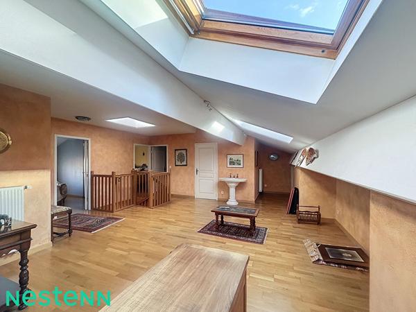 Appartement ou cabinet médical rare sur Saint Étienne de 260m2