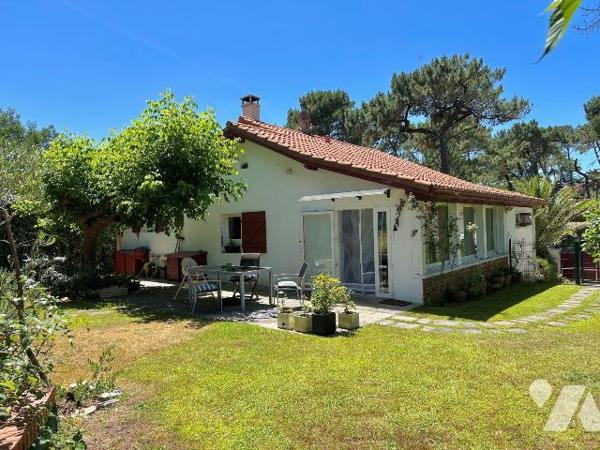 Maison à vendre à CAPBRETON avec piscine et SAUNA,

Venez découvrir cette charmante maison de...