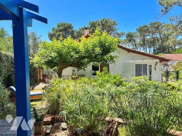 Maison à vendre à CAPBRETON avec piscine et SAUNA,

Venez découvrir cette charmante maison de...