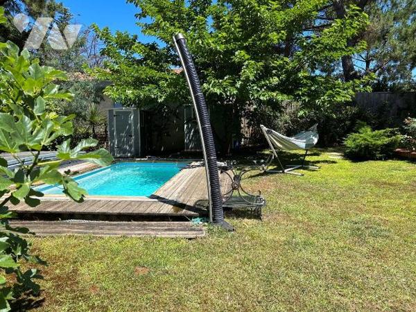 Maison à vendre à CAPBRETON avec piscine et SAUNA,

Venez découvrir cette charmante maison de...