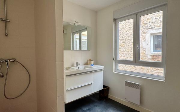 Maison à vendre    4 pièces •  Rochefort