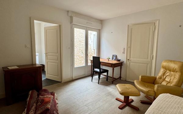 Maison à vendre    4 pièces •  Rochefort