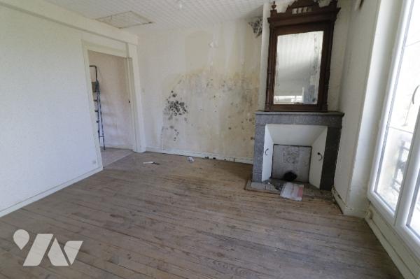 A VENDRE - SARLAT LA CANEDA - Maison de 100 m² avec local commercial sur parcelle de 129 m²