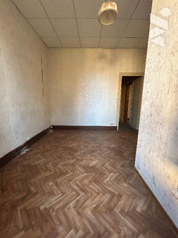 A VENDRE - SARLAT LA CANEDA - Maison de 100 m² avec local commercial sur parcelle de 129 m²