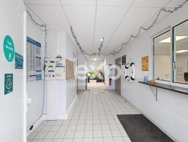 RARE SUR LE SECTEUR – CALME, ESPACE ET POTENTIEL À DEUX PAS DU RER C