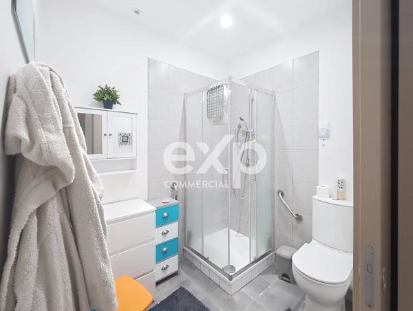 RARE SUR LE SECTEUR – CALME, ESPACE ET POTENTIEL À DEUX PAS DU RER C