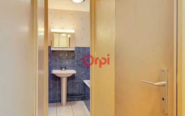 Appartement à vendre    1 pièce • 28,56 m2 Vannes