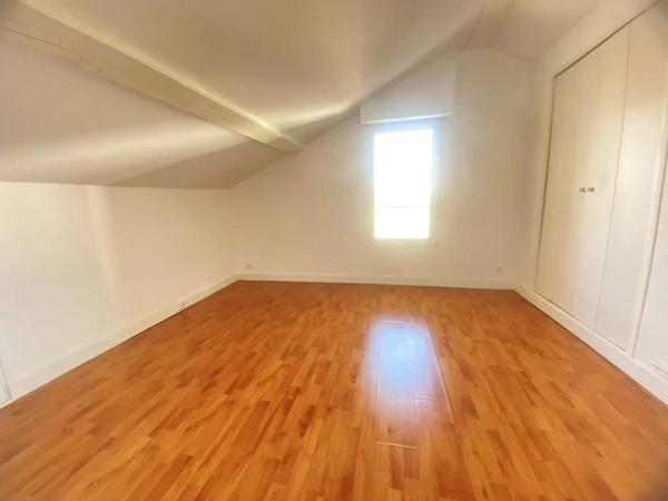 03200 VICHY APPARTEMENT DUPLEX 5 PIÈCES AVEC CAVE COEUR DE VILLE.