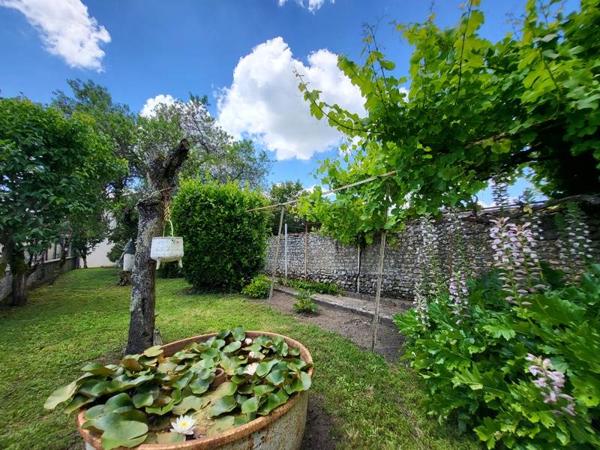 Maison à vendre |  Archiac |  8 pièces | 205 m²