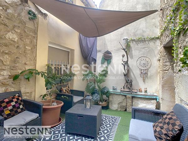 A Vendre  Maison de Village Renovee avec Gout  au Coeur de Mallemort