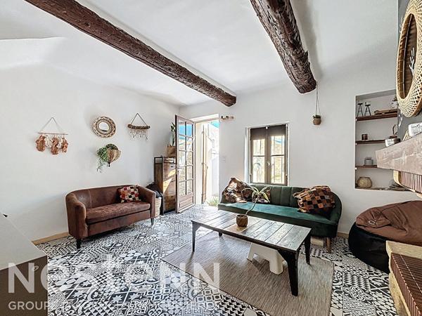 A Vendre  Maison de Village Renovee avec Gout  au Coeur de Mallemort