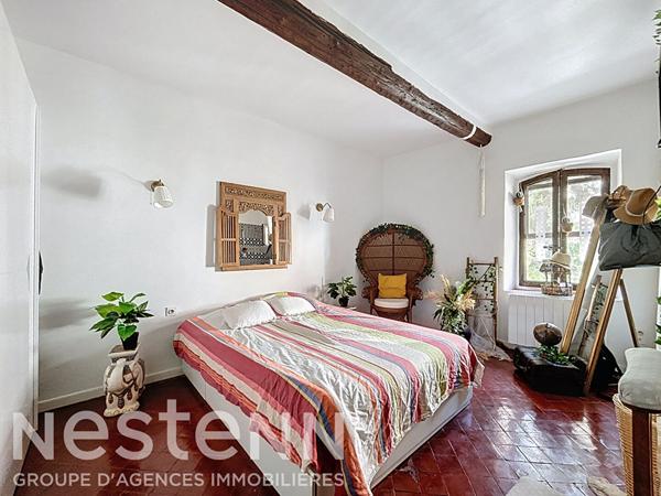 A Vendre  Maison de Village Renovee avec Gout  au Coeur de Mallemort