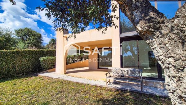 Très belle villa de plein pied, sous-sol total, garage 2 voitures, piscine.