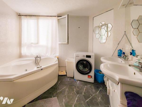 MAISON 160M² RENOVEE AVEC TERRAIN DE 1343M²