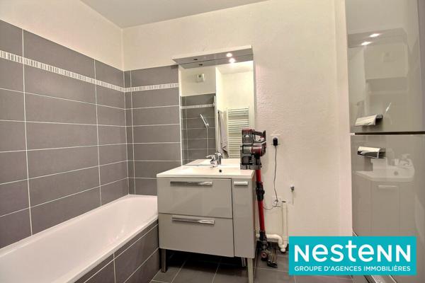 Appartement T3 de 55,08 m² avec balcon, garage et ascenseur - Vaulx-en-Velin Village