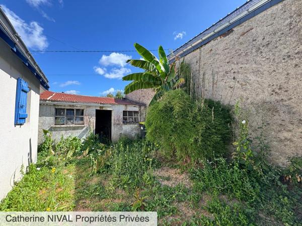 Maison Saint Nazaire, 2 chambres 47 m2, jardin, dépendance