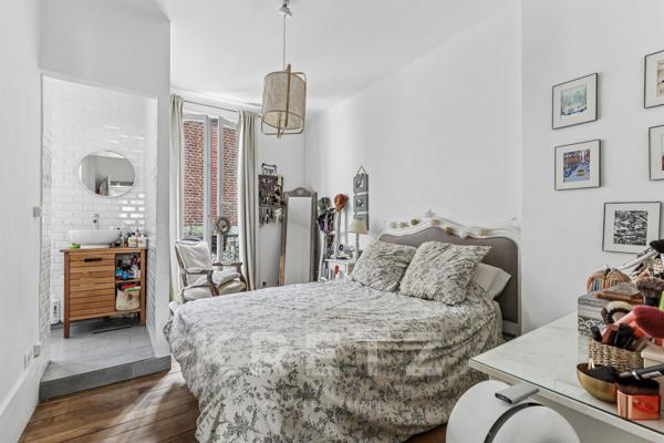 Paris 18e – Montmartre / Rue Chappe – Charmant appartement de 46 m² au cœur d’un immeuble ancien