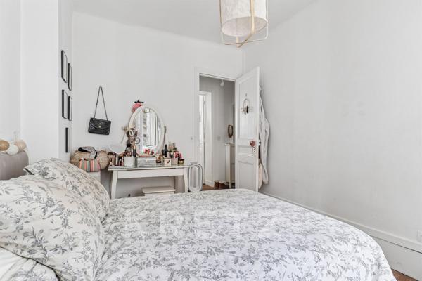 Paris 18e – Montmartre / Rue Chappe – Charmant appartement de 46 m² au cœur d’un immeuble ancien