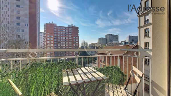 PUTEAUX/ MOULIN - BERGERES Appartement 3 pièces 57m² avec balcon et parking