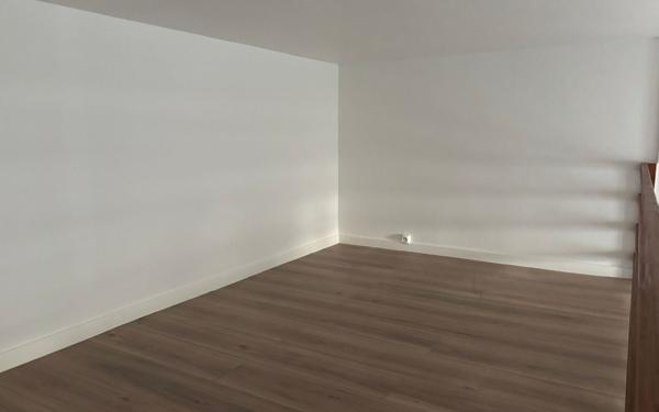 Appartement à louer    1 pièce • 32,15 m2 Aubervilliers