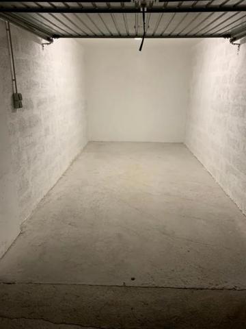 Parking / Box à louer à Marseille (13008)