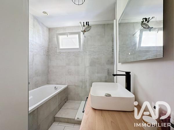 Maison à vendre 10 pièces 214,5 m² Binic-Étables-sur-Mer
