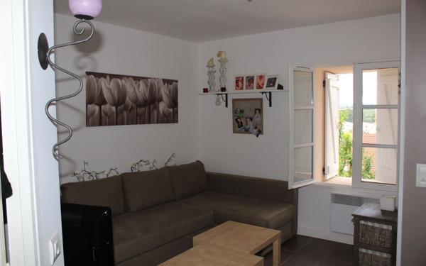 Appartement à louer    2 pièces • 28 m2 Ecquevilly