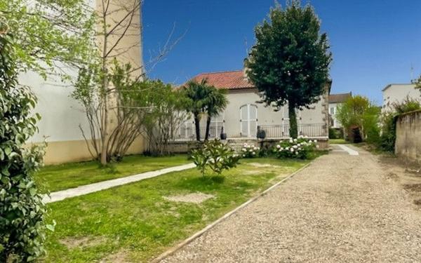 Maison à louer    4 pièces •  Agen