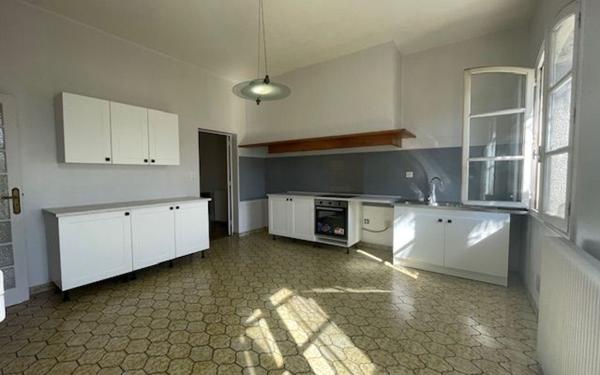 Maison à louer    4 pièces •  Agen