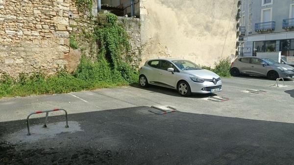Parking à vendre |  Périgueux |  | 180 m²