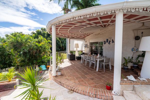 Villa 7 pièces 261 m2