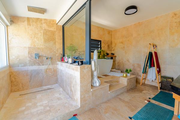 Villa 7 pièces 261 m2