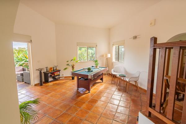 Villa 7 pièces 261 m2