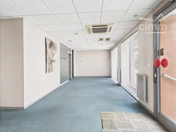 🏢 À Vendre – Local Commercial 88 m²