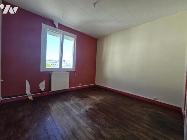 SAINT-NAZAIRE centre ville au 26 rue ROGER SALENGRO, appartement T3 de 77m²
