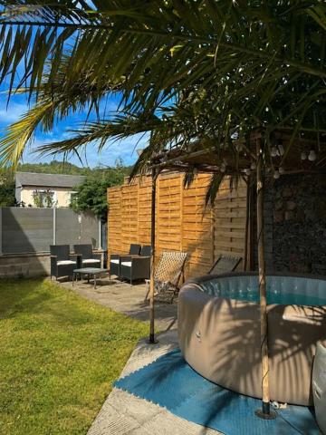 Achat - Maison Cherbourg-en-Cotentin 50100 4 pièces 80 m 2 165 m 2