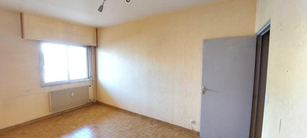 Local/bureau à vendre GAP (05)