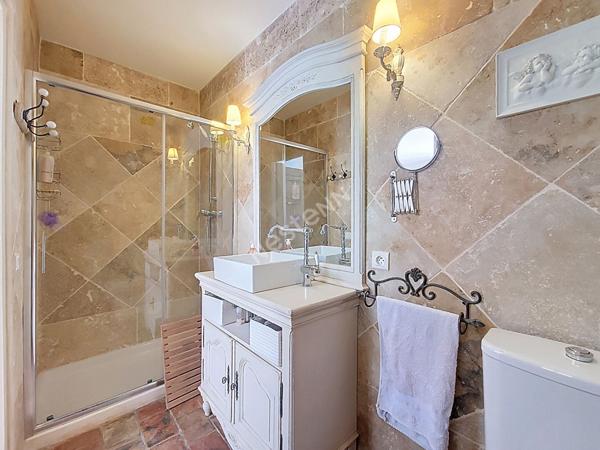 Propriété d'exception au coeur de la nature - Mas en pierre de 1820 rénové, autonome sur 3 hectares de foret dans les hauteurs d'Allauch