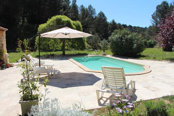 Propriété d'exception au coeur de la nature - Mas en pierre de 1820 rénové, autonome sur 3 hectares de foret dans les hauteurs d'Allauch