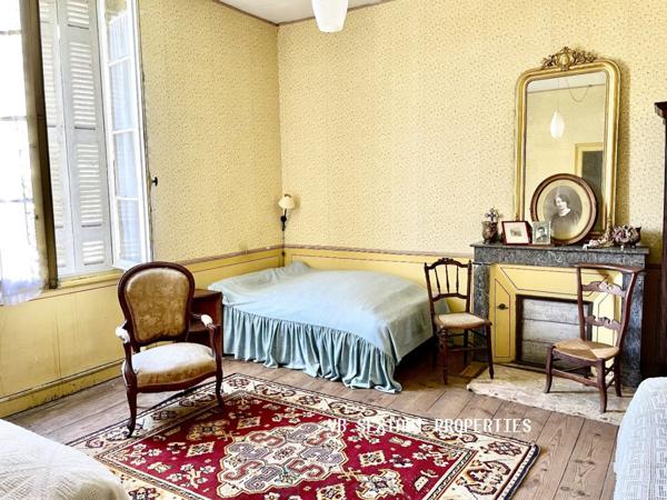 A 5mn du Lac d'Arjuzanx, Charme et authenticité pour cette belle demeure avec dépendances