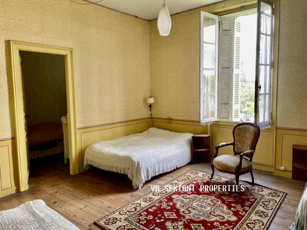 A 5mn du Lac d'Arjuzanx, Charme et authenticité pour cette belle demeure avec dépendances