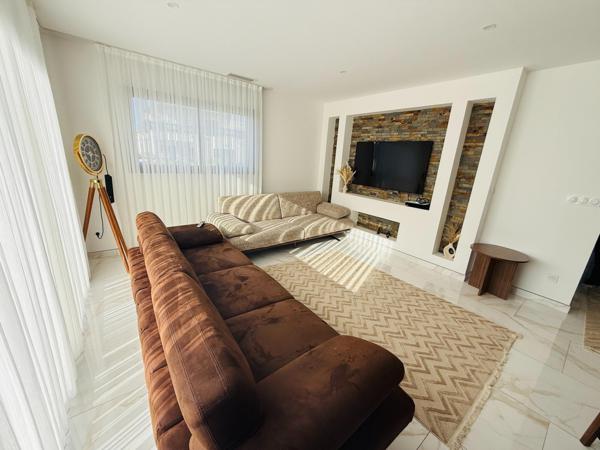 Maison à NARBONNE, 11100 - 5 pièces 117m²