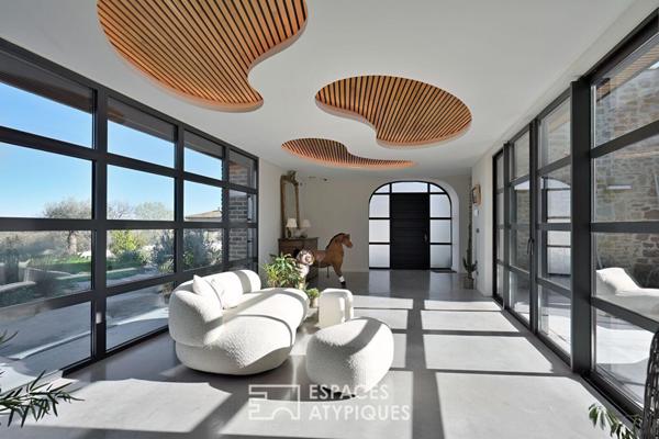 Relecture contemporaine d’une bergerie avec vue entre Uzès et Cévennes