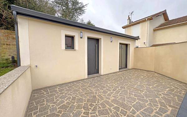 Maison à louer    2 pièces • 31,65 m2 Bures-sur-Yvette