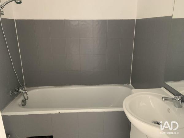 Location appartement 3 pièces 58 m² Nogent-l'Artaud